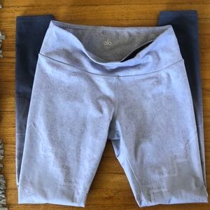 Never worn alo yoga goddess pants